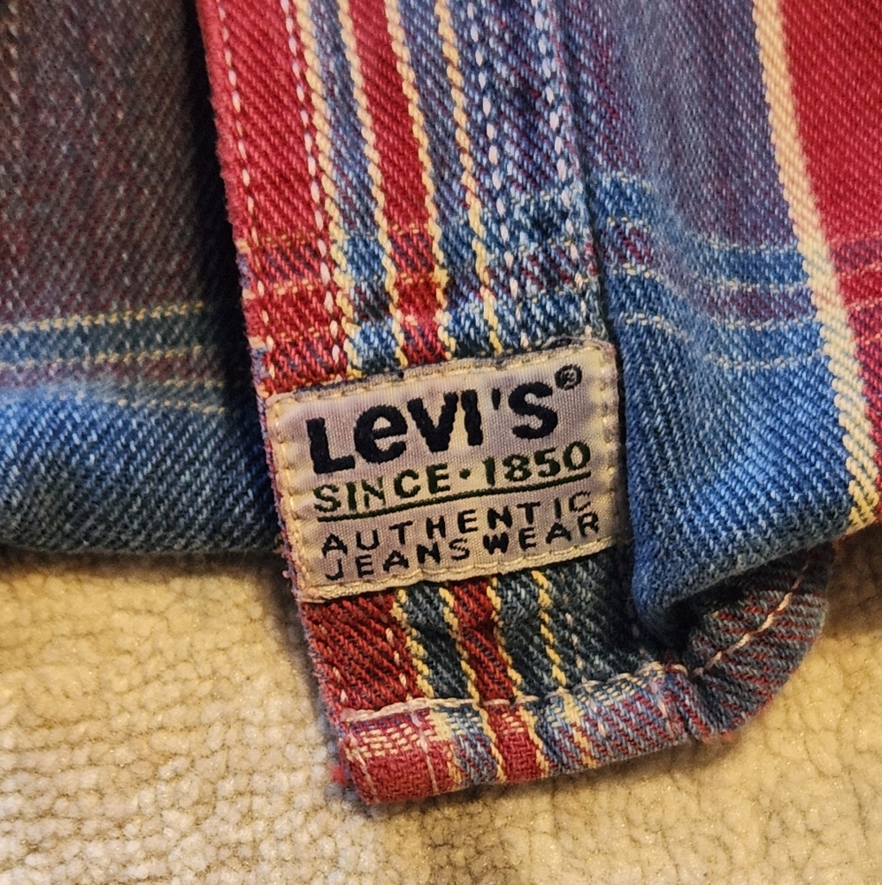 Vintage Levi's Button Down. Size L. Euc - image 6